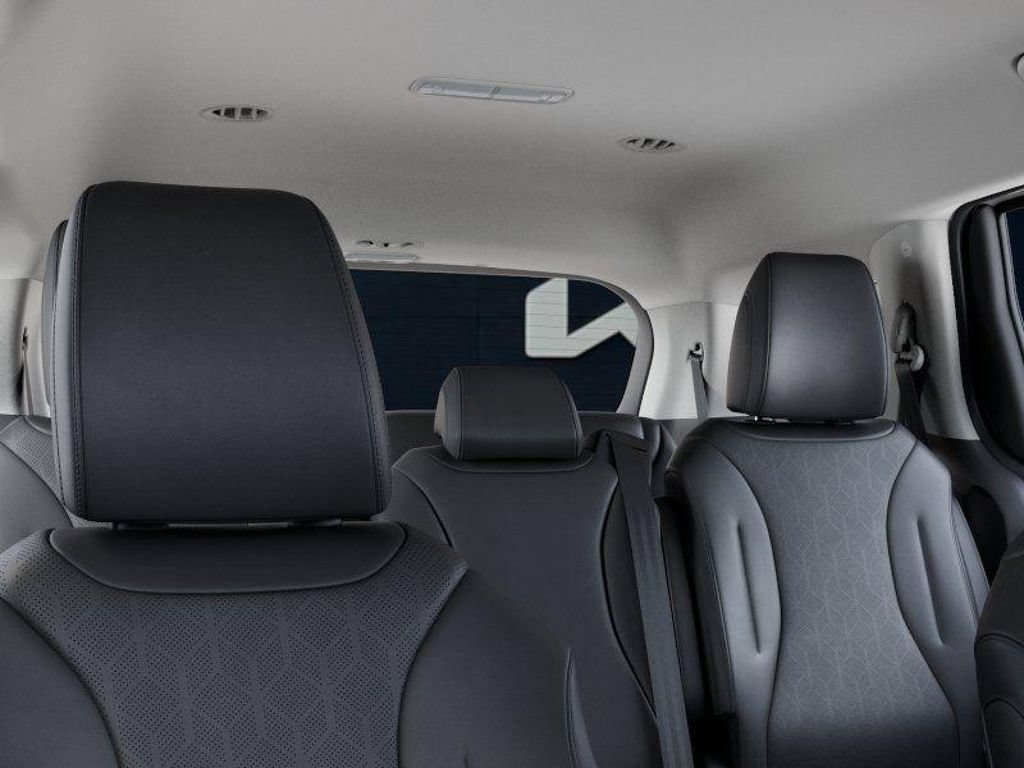 New 2026 Kia Carnival EX FWD image 27