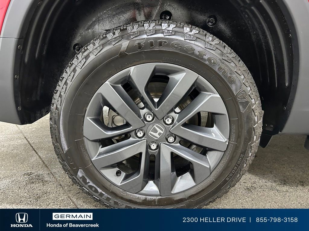 Used 2025 Honda Ridgeline Sport image 10