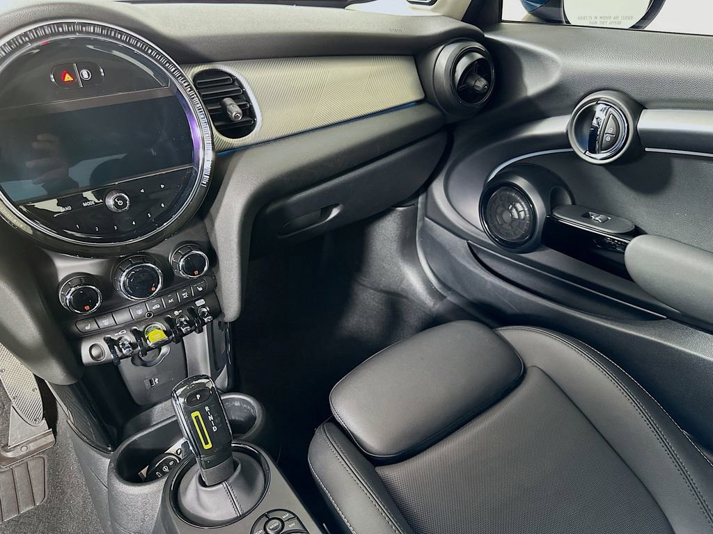 Certified 2024 MINI Cooper SE FWD image 25