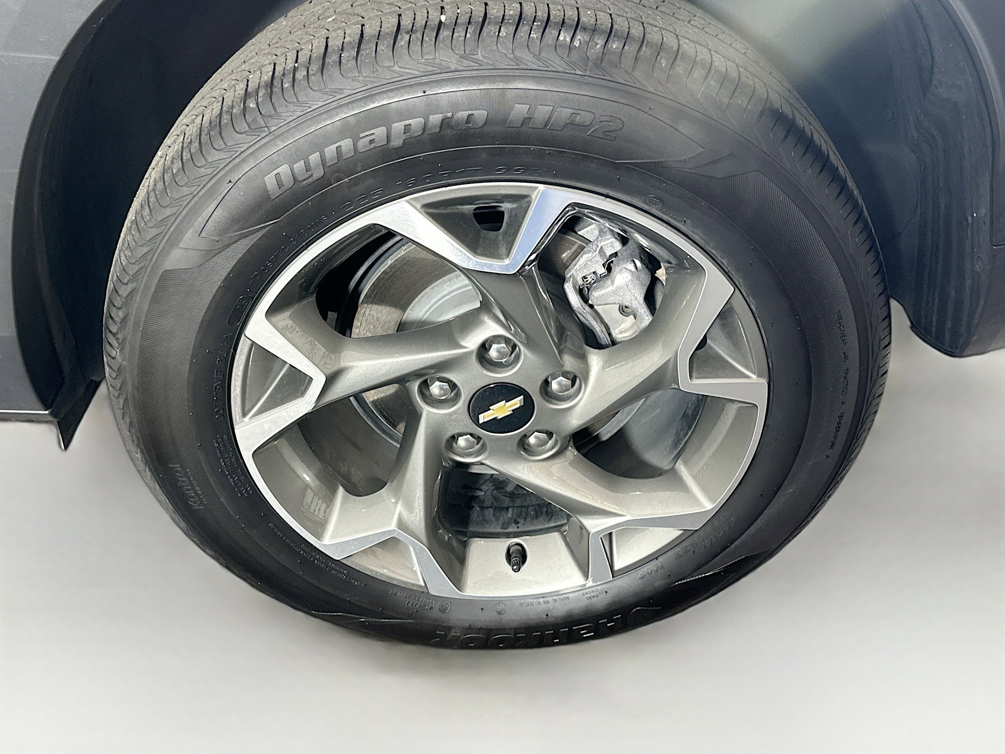 Used 2025 Chevrolet Trax LT w/ LT Convenience Package image 11