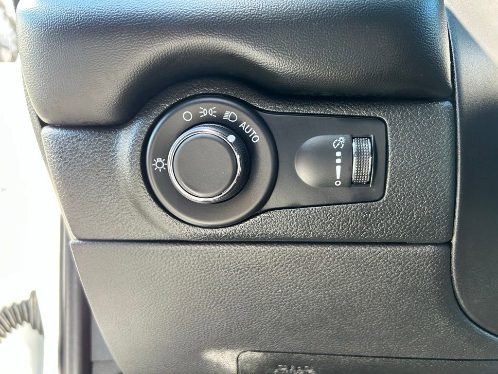 Used 2024 Dodge Durango GT w/ Blacktop Package image 13