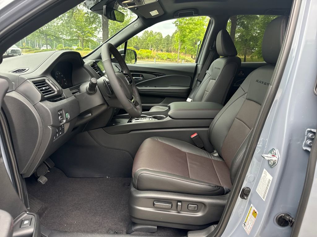 New 2026 Honda Ridgeline Black Edition image 13