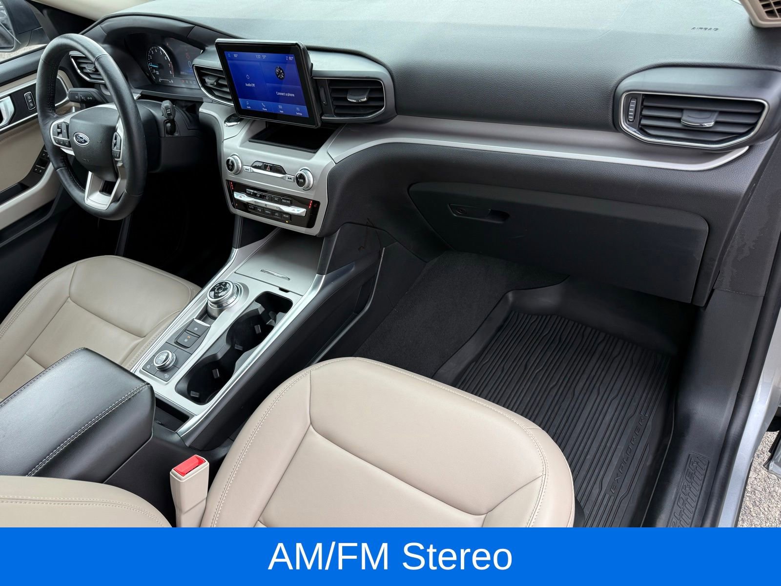 Used 2023 Ford Explorer XLT w/ Equipment Group 202A image 16