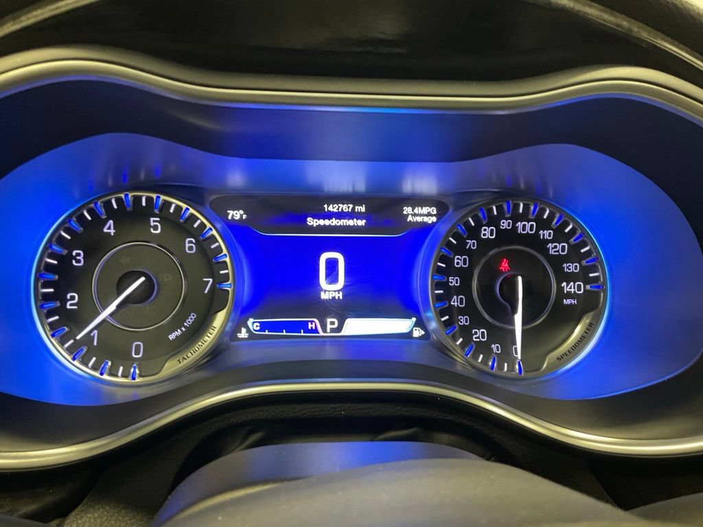 Used 2015 Chrysler 200 C AWD/4WD image 2