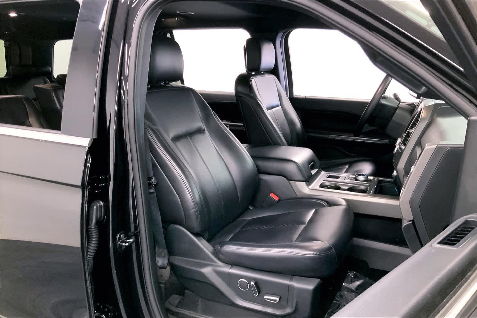 Used 2019 Ford Expedition XLT w/ Equipment Group 201A RWD image 7