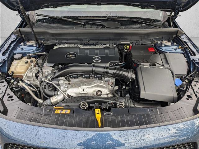 Used 2021 Mercedes-Benz GLB 250 image 21