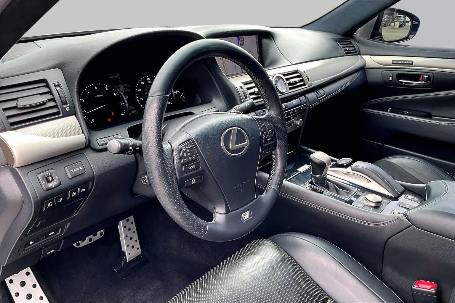 Used 2017 Lexus LS 460 F Sport w/ F Sport Package AWD/4WD image 16