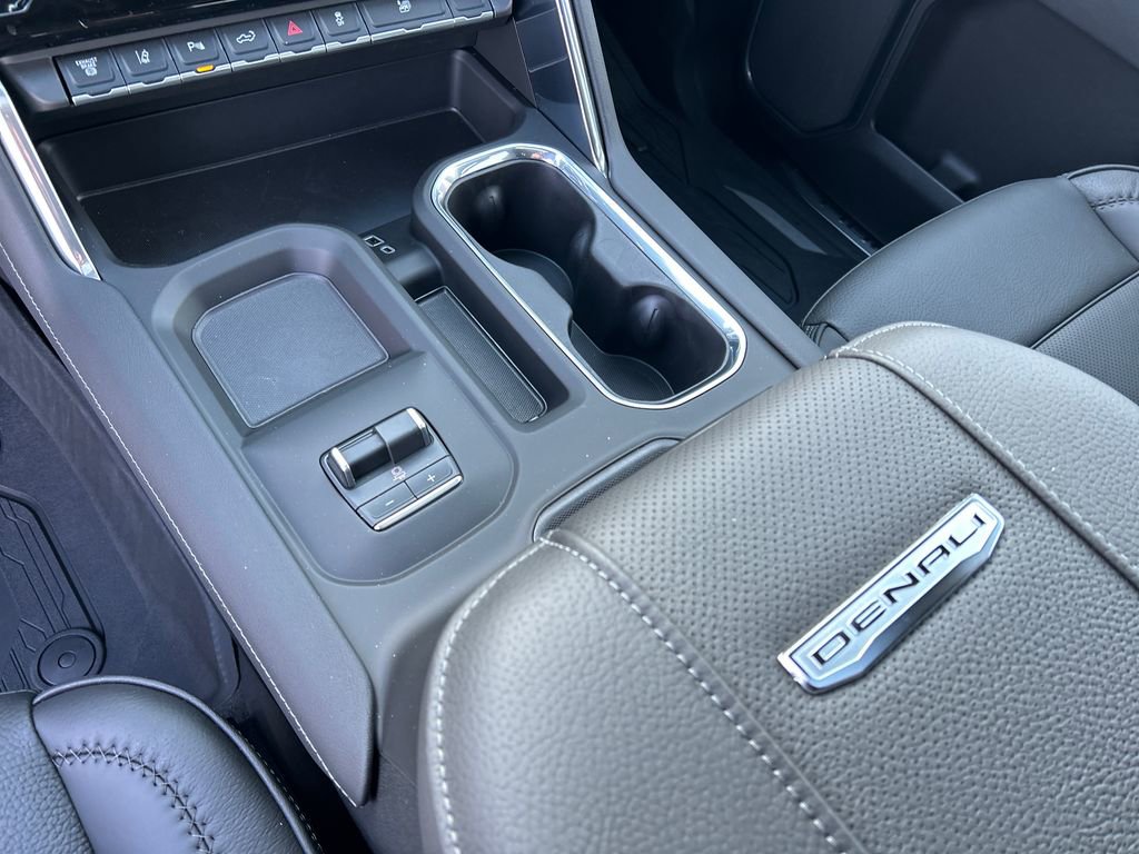 New 2026 GMC Sierra 3500 Denali w/ Denali Reserve Package image 23
