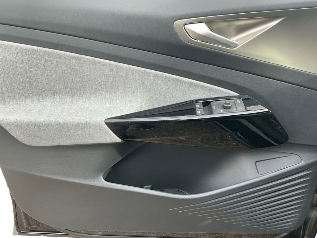 New 2026 Volkswagen ID.4 Pro image 22