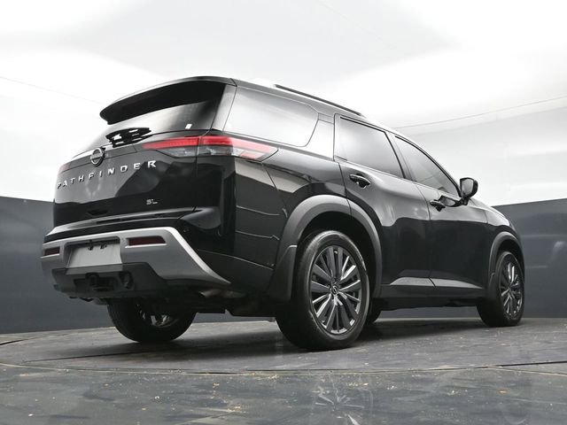 Used 2025 Nissan Pathfinder SL w/ SL Premium Package image 38