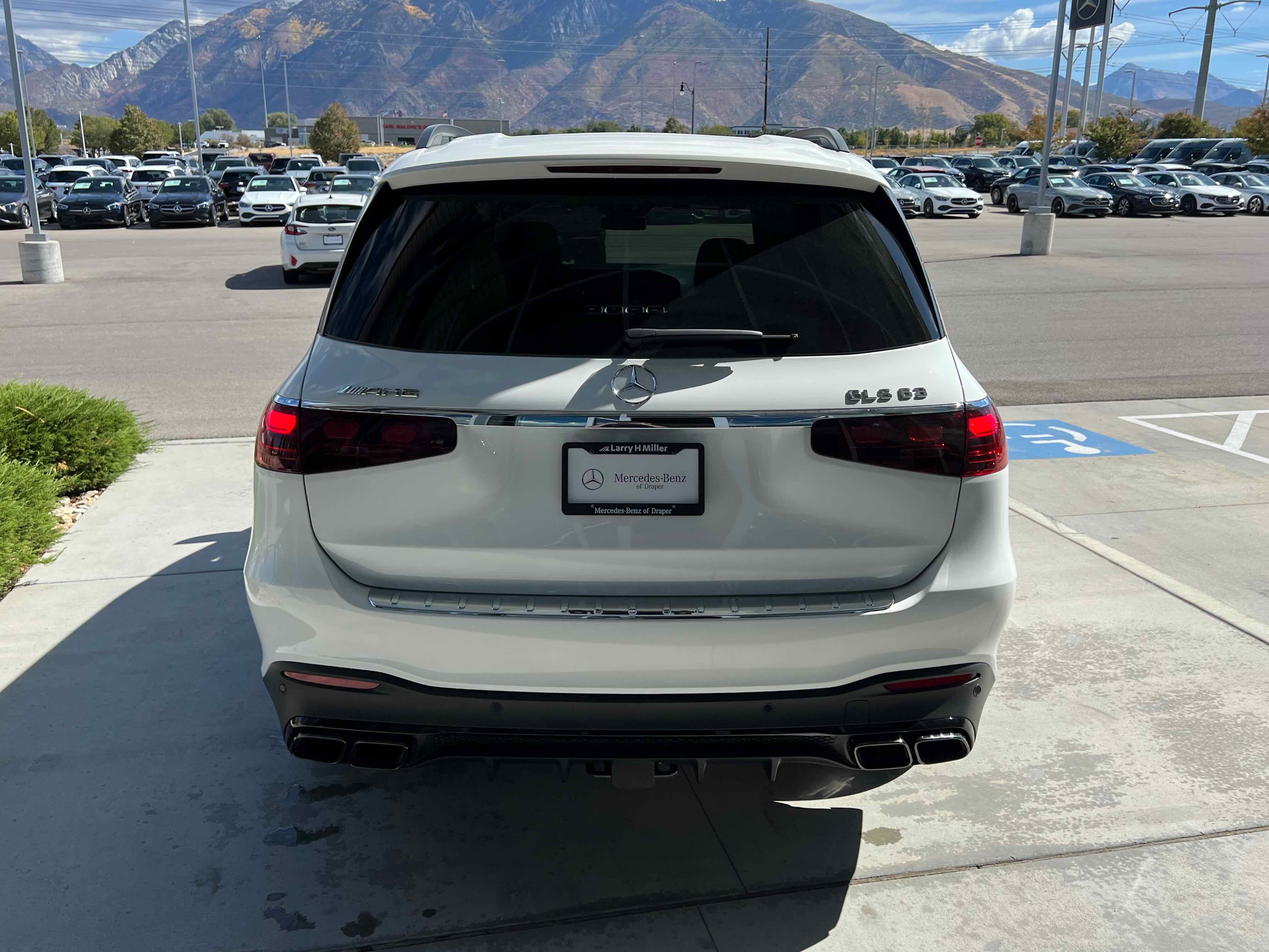 New 2026 Mercedes-Benz GLS 63 AMG 4MATIC image 10