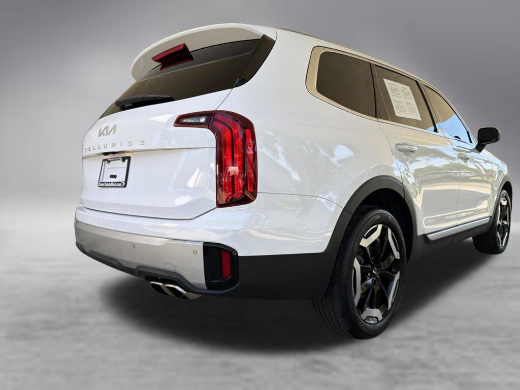 Used 2024 Kia Telluride S FWD image 22