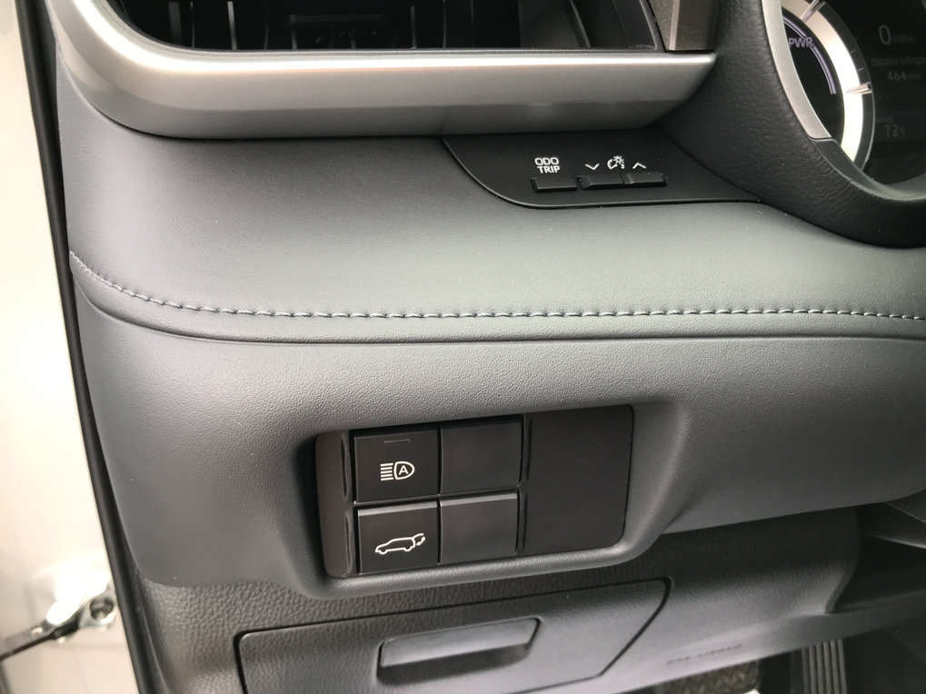 Certified 2022 Toyota Highlander XLE AWD/4WD image 17