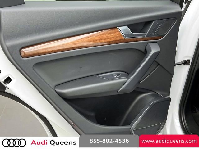 Certified 2023 Audi Q5 2.0T Premium w/ Convenience Package AWD/4WD image 11