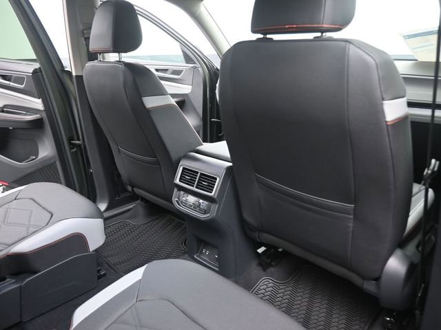New 2026 Volkswagen Atlas Peak Edition image 16