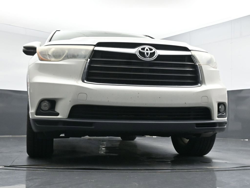 Used 2015 Toyota Highlander XLE image 19