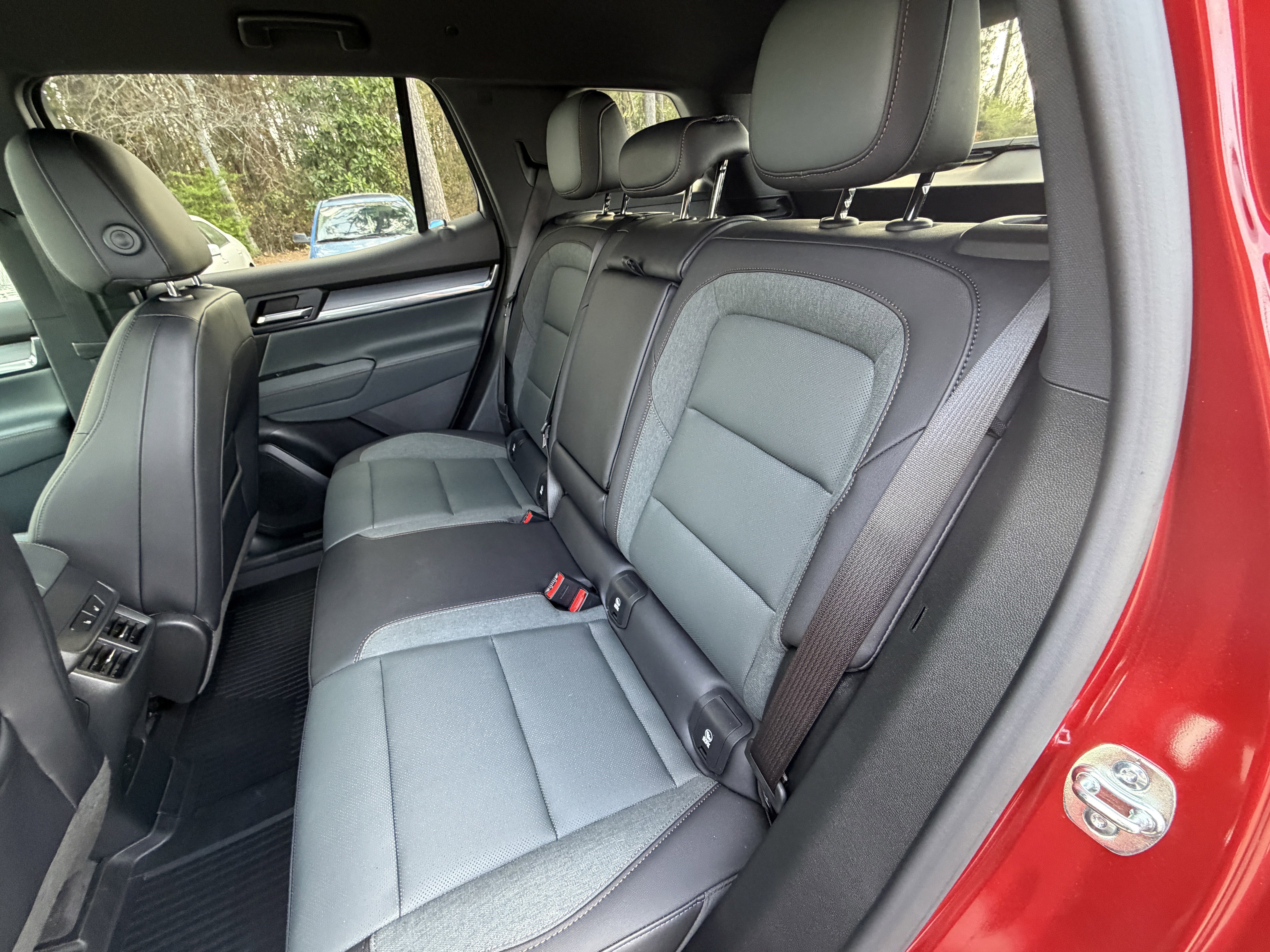 New 2026 GMC Terrain AT4 w/ Convenience Package III AWD/4WD image 18