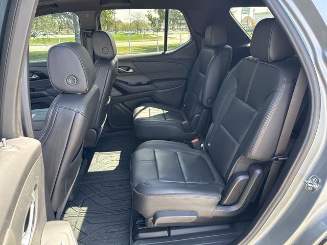 Used 2023 Chevrolet Traverse RS w/ LPO, Floor Liner Package AWD/4WD image 54