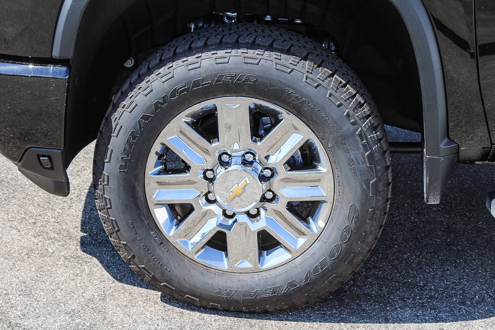 New 2026 Chevrolet Silverado 2500 High Country w/ Technology Package AWD/4WD image 5
