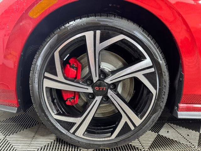 New 2026 Volkswagen GTI SE FWD image 8