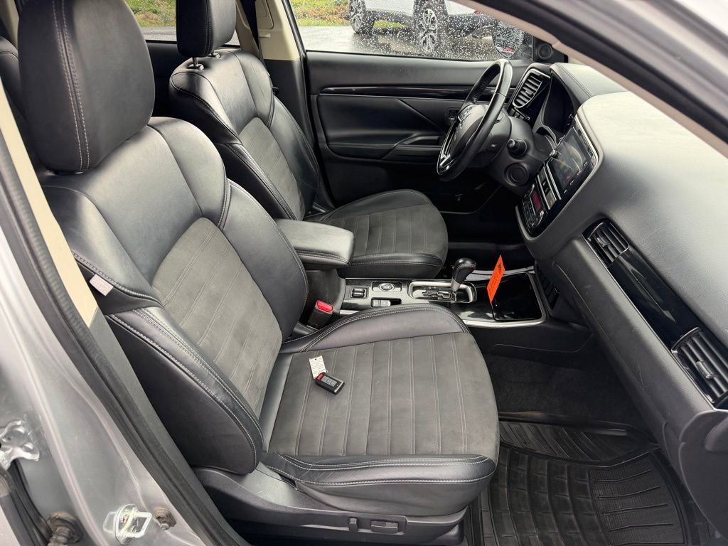 Used 2019 Mitsubishi Outlander SE image 9