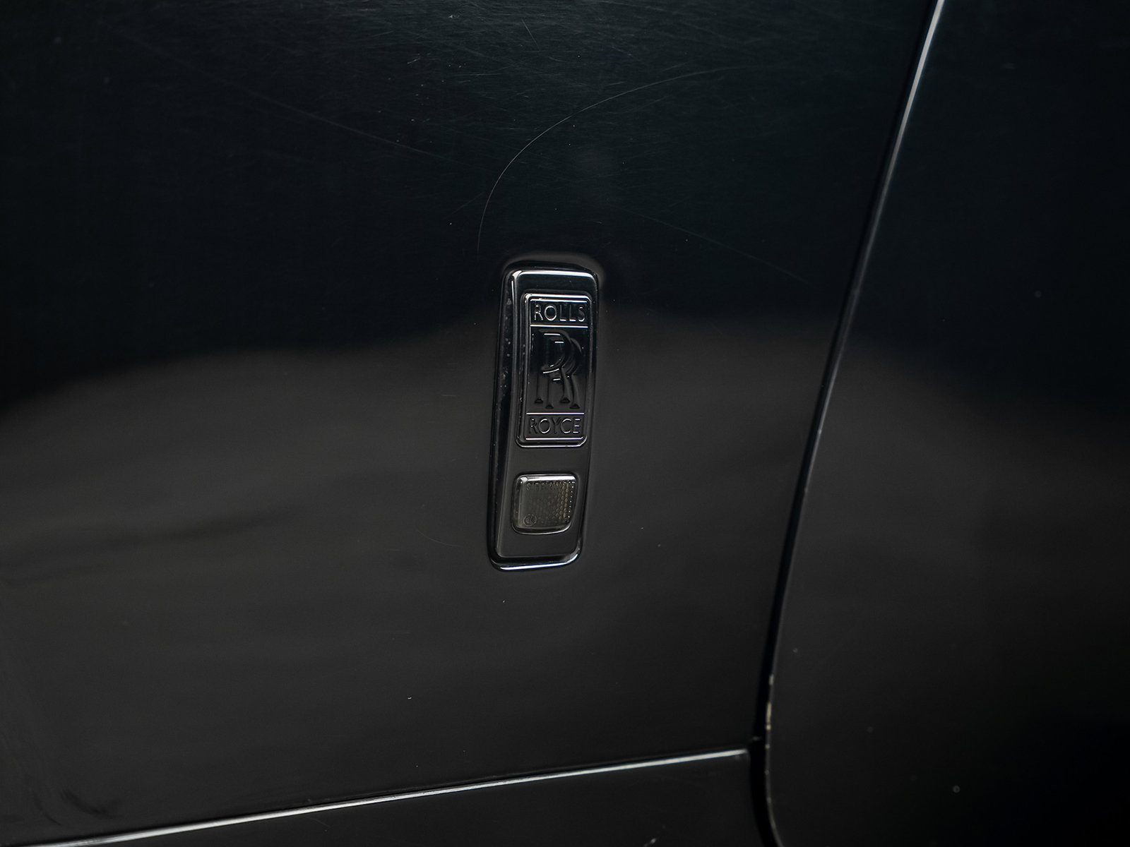 Used 2016 Rolls-Royce Wraith RWD image 22