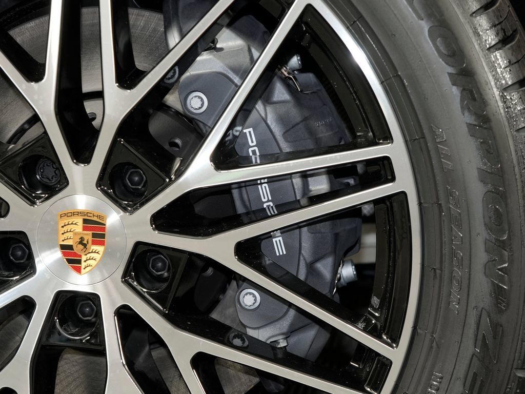 New 2026 Porsche Cayenne AWD/4WD image 14