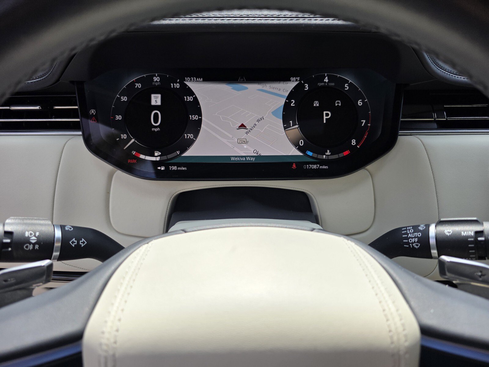 Certified 2024 Land Rover Range Rover SE AWD/4WD image 19