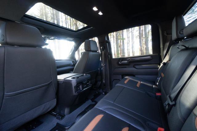 Used 2024 GMC Sierra 2500 AT4 w/ AT4 Premium Plus Package image 31