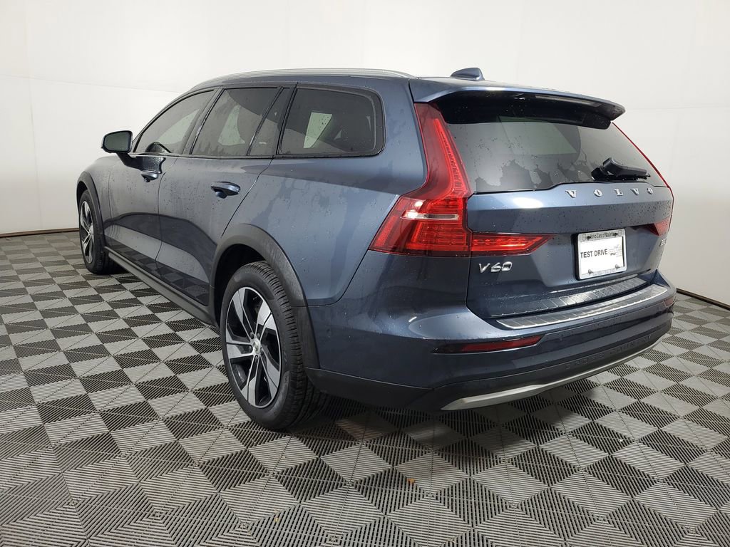 Certified 2026 Volvo V60 B5 Cross Country Plus w/ Protection Package Premier image 6