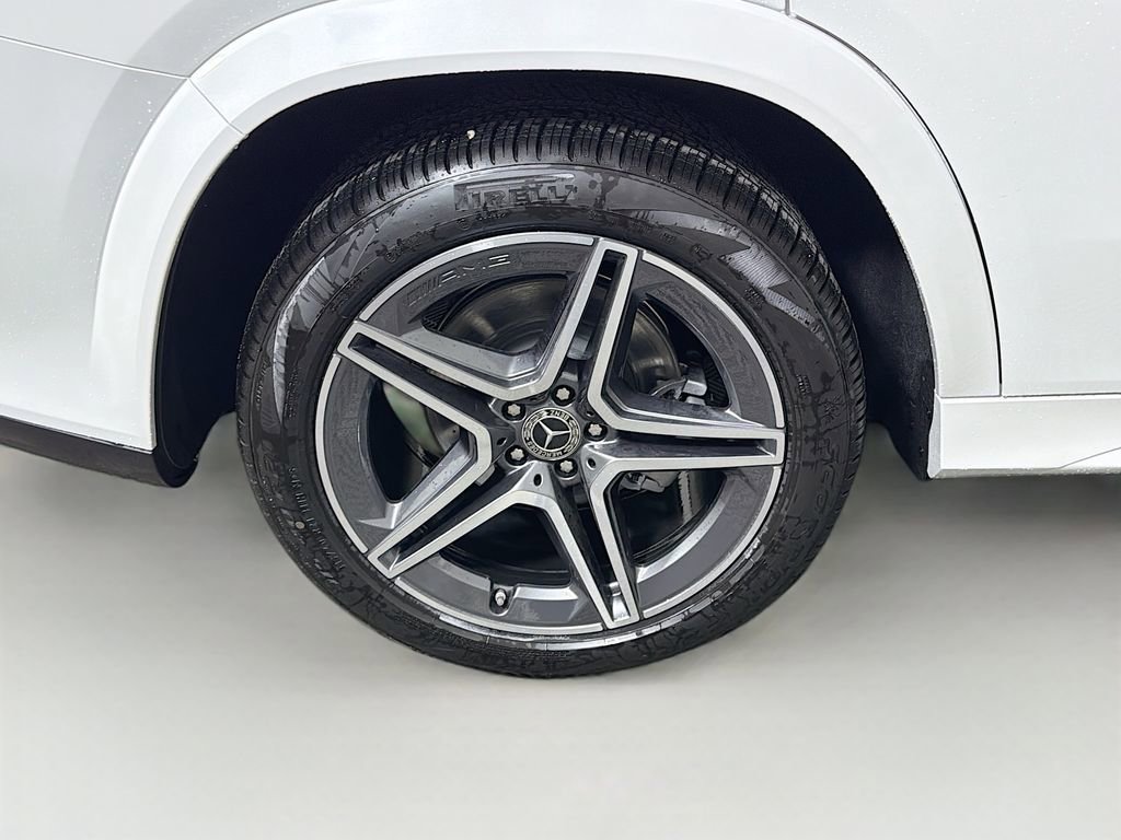New 2026 Mercedes-Benz GLS 450 4MATIC image 37