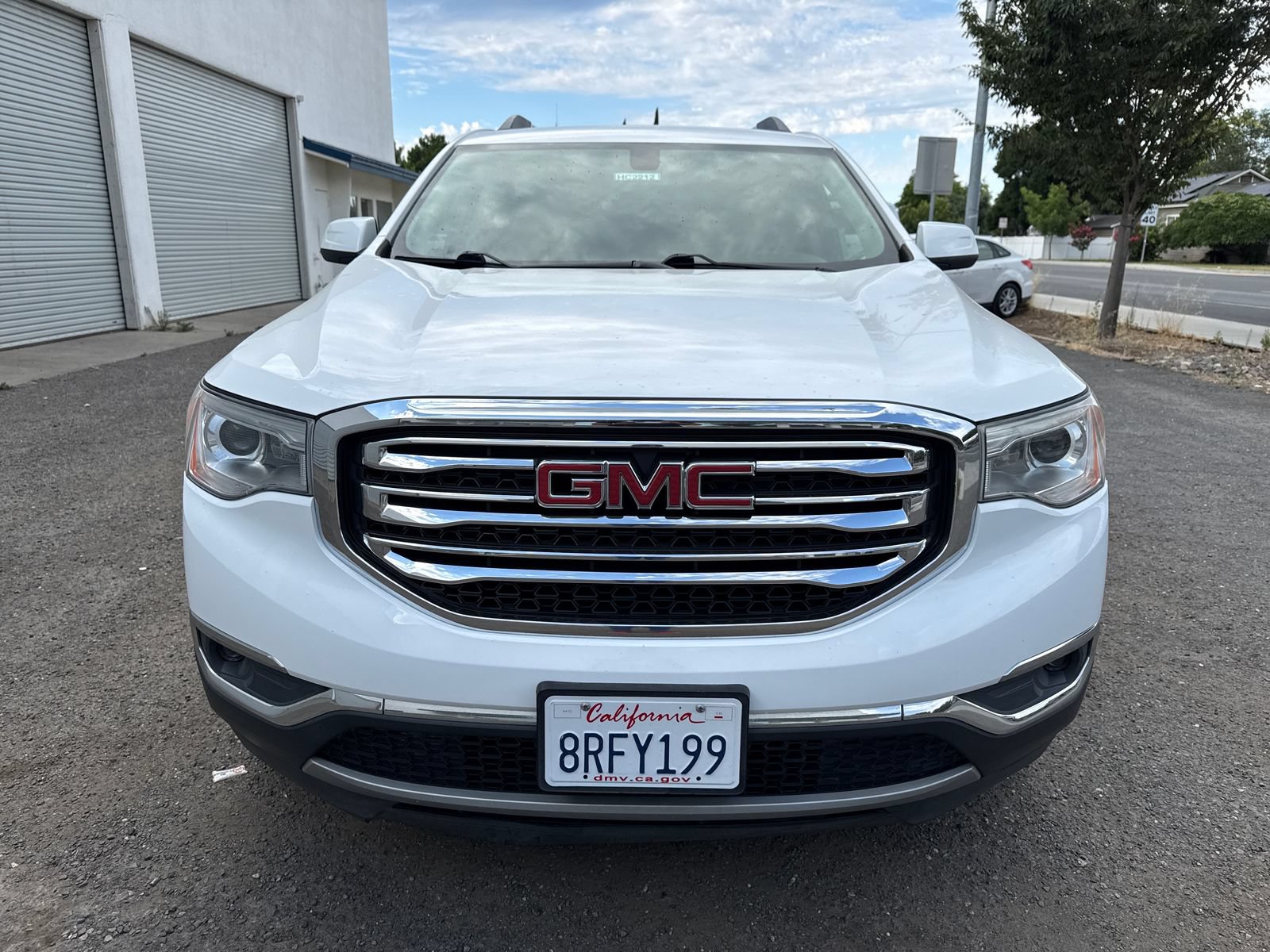 Used 2019 GMC Acadia SLE FWD image 8