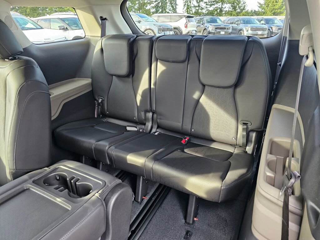 New 2026 Kia Carnival LXS image 24