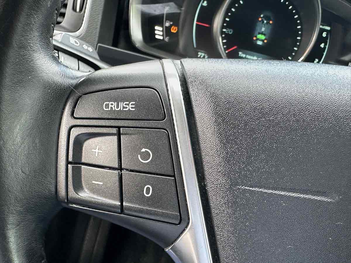 Used 2015 Volvo V60 T5 Premier Plus image 29