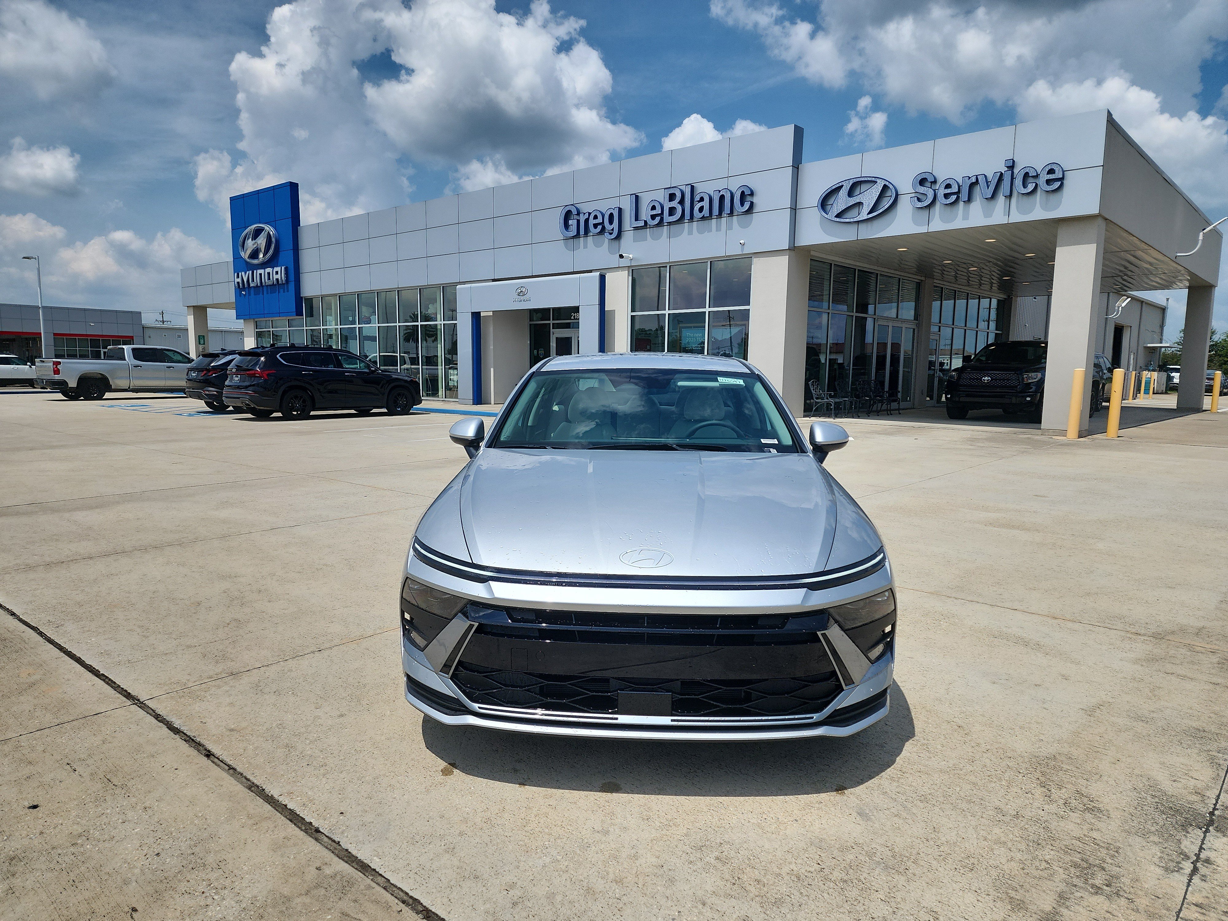 New 2026 Hyundai Sonata Blue FWD image 2