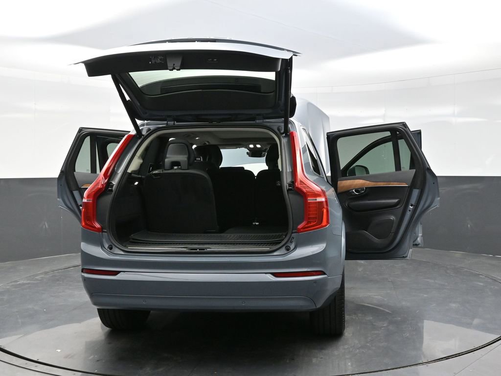 Used 2023 Volvo XC90 B6 Core w/ Climate Package image 39