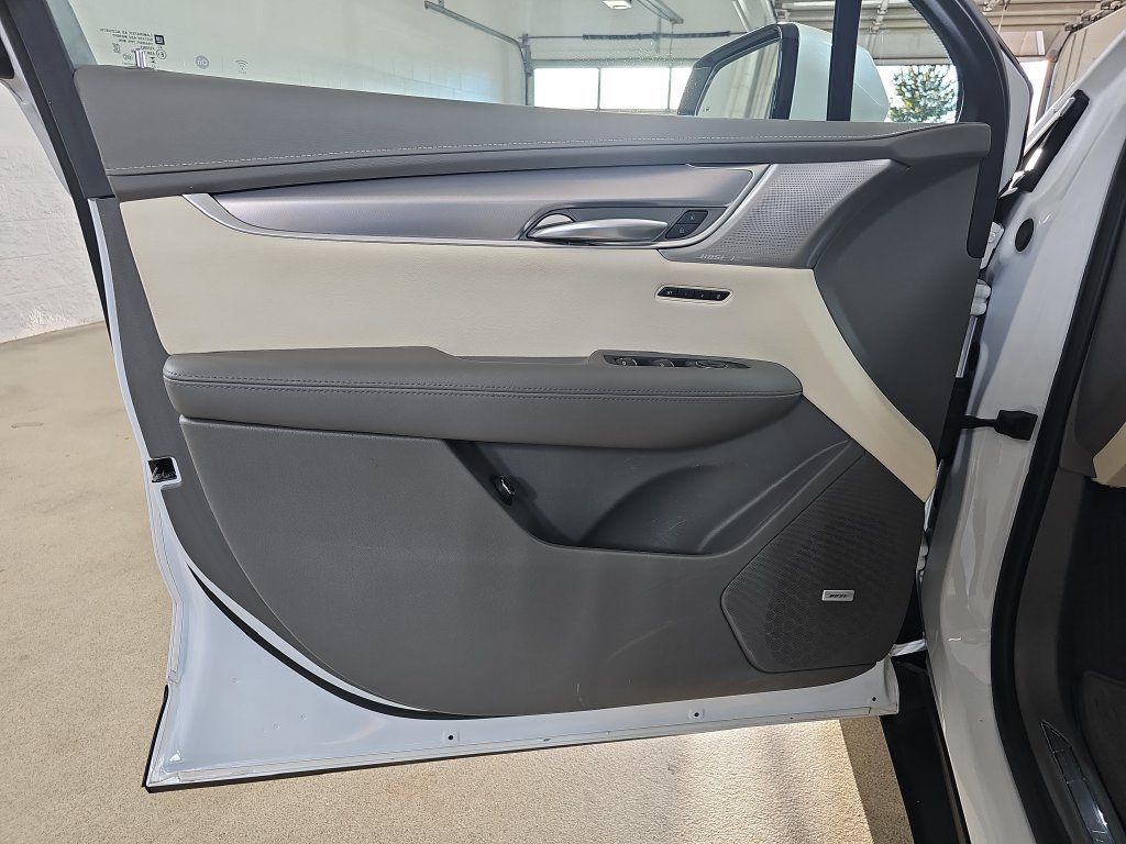 Used 2024 Cadillac XT5 Premium Luxury w/ LPO, Floor Liner Package AWD/4WD image 33