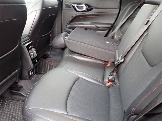 Used 2024 Jeep Compass Trailhawk w/ Sun and Sound Group AWD/4WD image 7