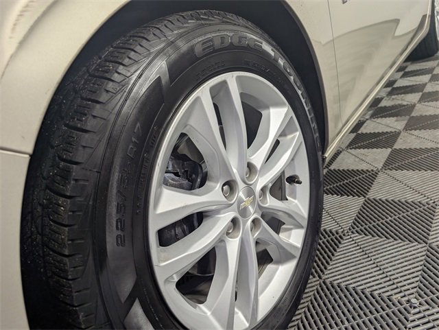 Used 2016 Chevrolet Malibu LT image 8