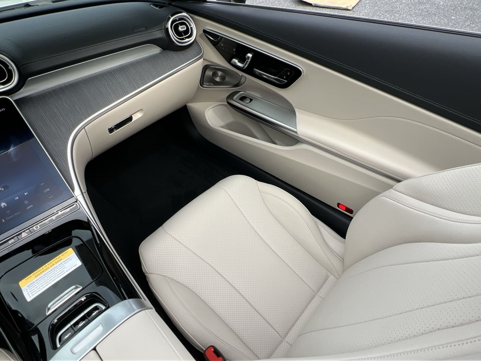 New 2027 Mercedes-Benz CLE 450 4MATIC Cabriolet image 14