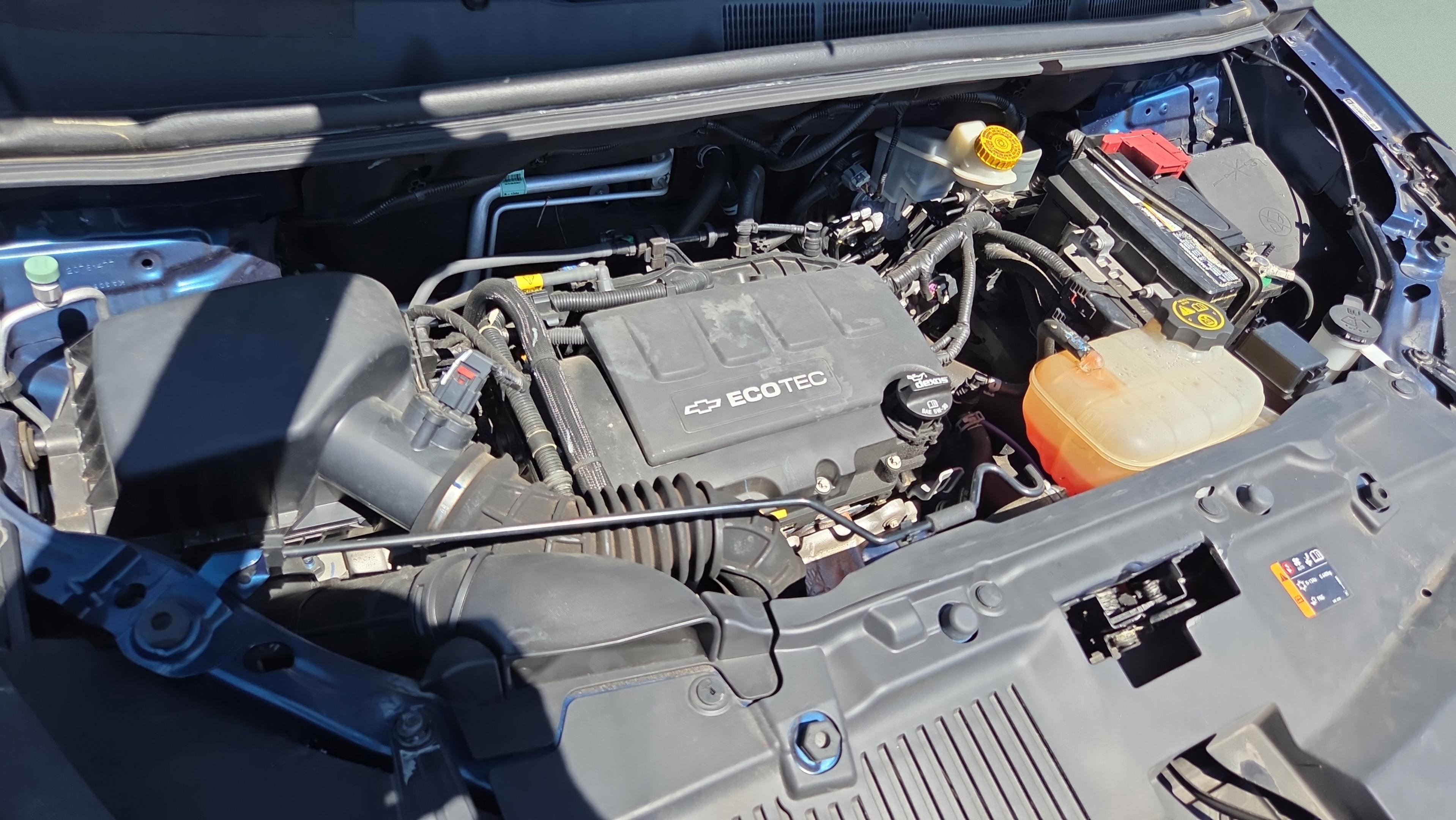 Used 2019 Chevrolet Trax LT w/ LT Convenience Package image 21