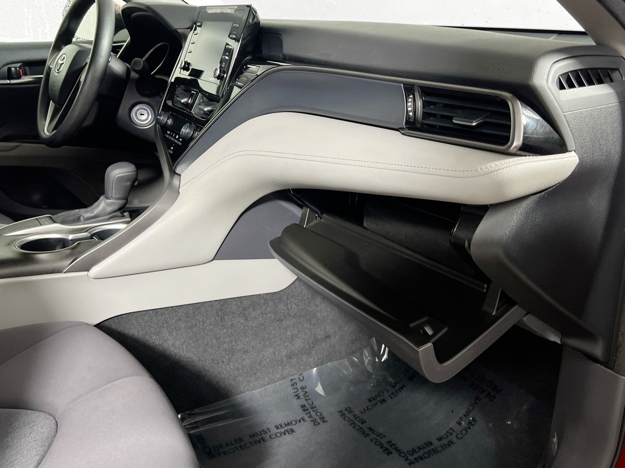 Used 2024 Toyota Camry LE FWD image 35