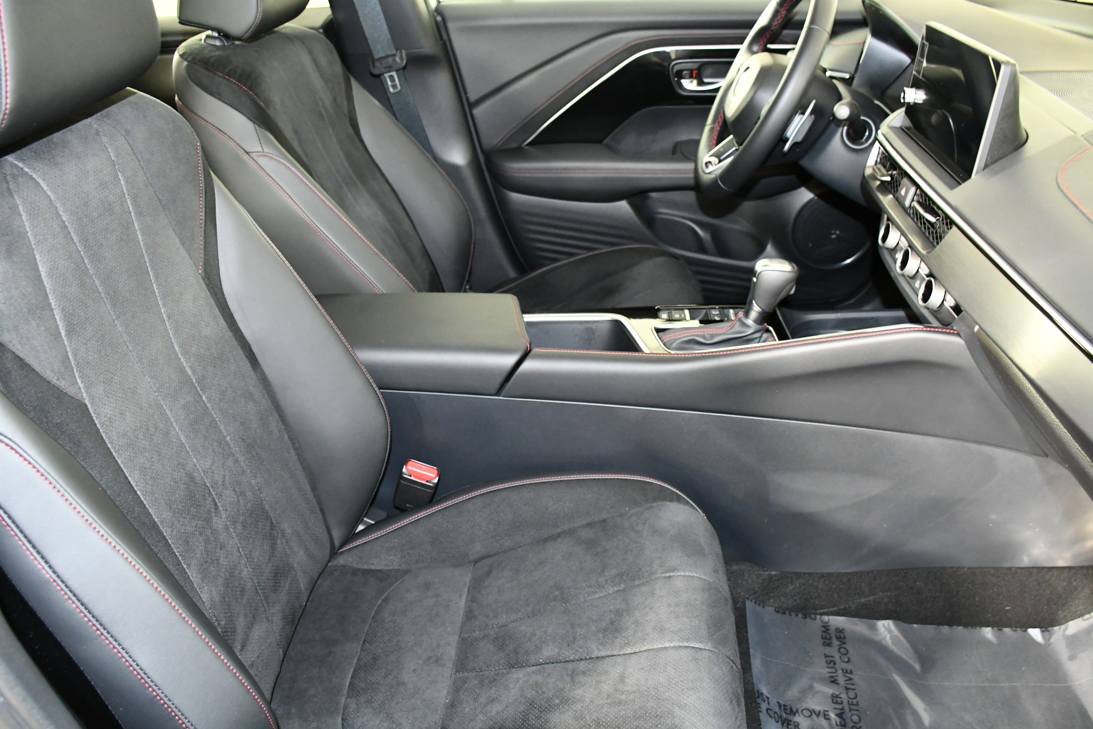 Certified 2025 Acura ADX A-Spec image 40