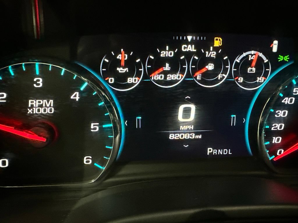 Used 2019 GMC Yukon SLT w/ Graphite Performance Edition RWD image 48