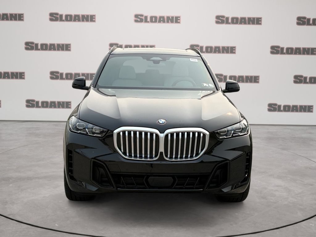 New 2026 BMW X5 xDrive40i w/ M Sport Package AWD/4WD image 8