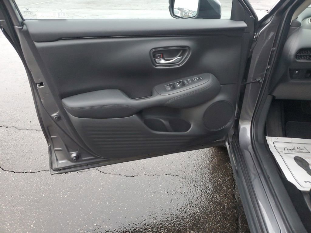 Certified 2023 Honda HR-V LX image 12