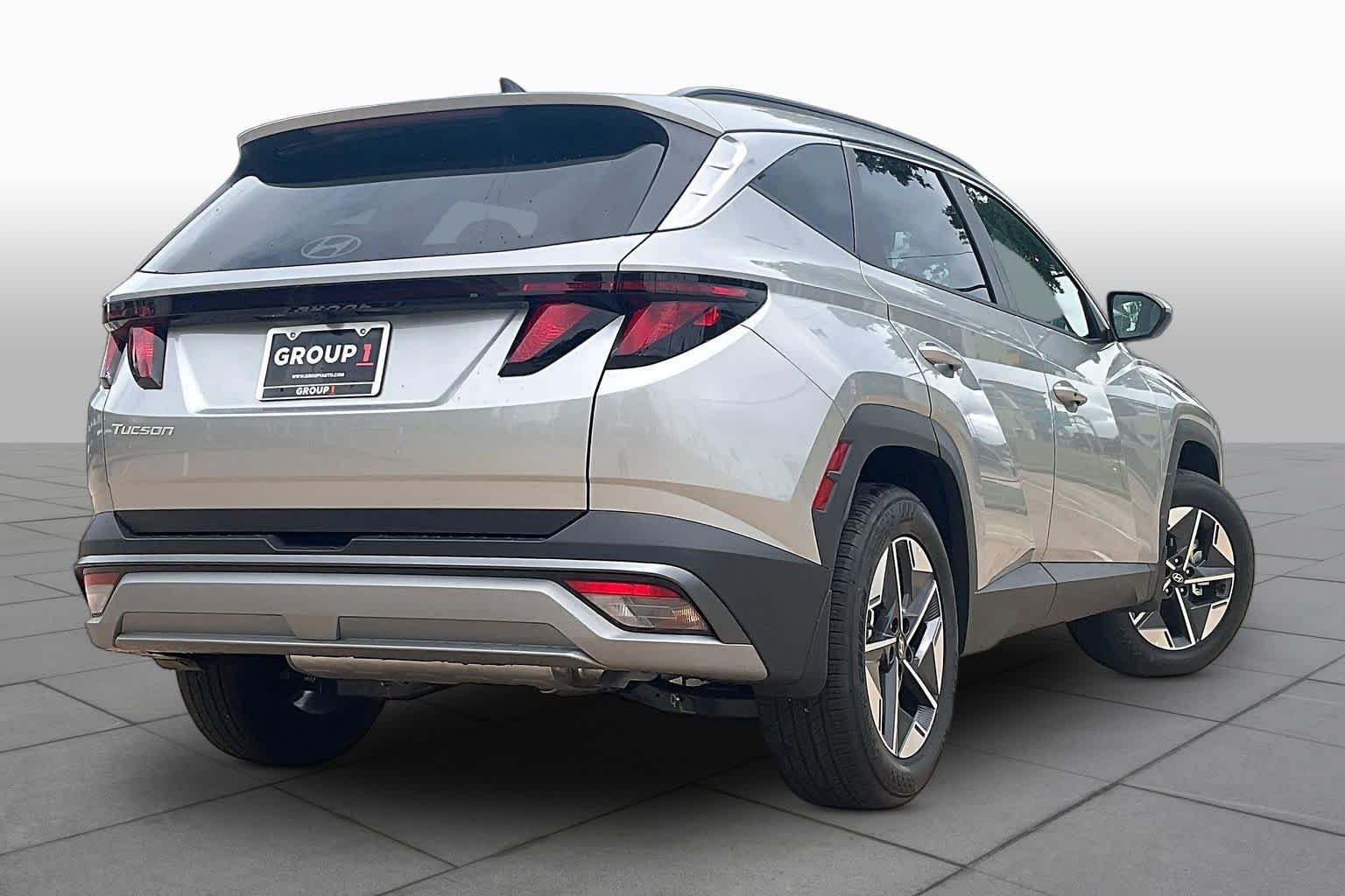 Used 2026 Hyundai Tucson SEL FWD image 13
