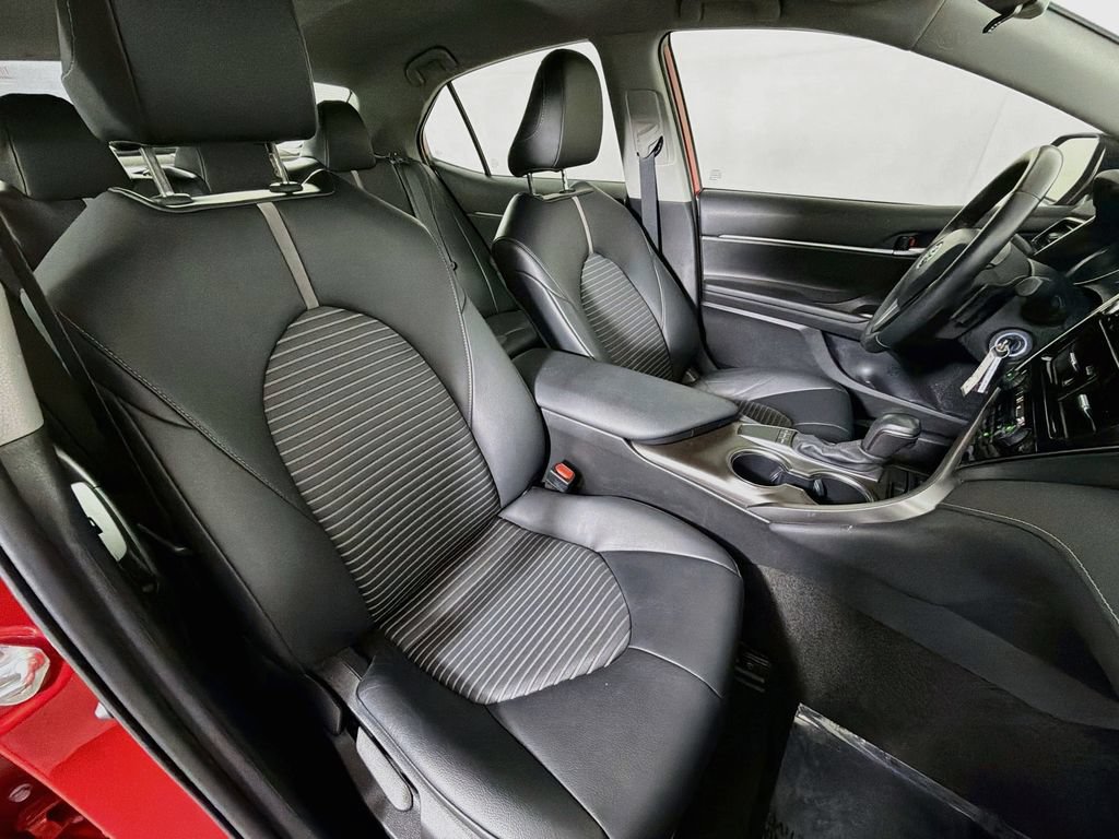 Used 2023 Toyota Camry SE FWD image 25