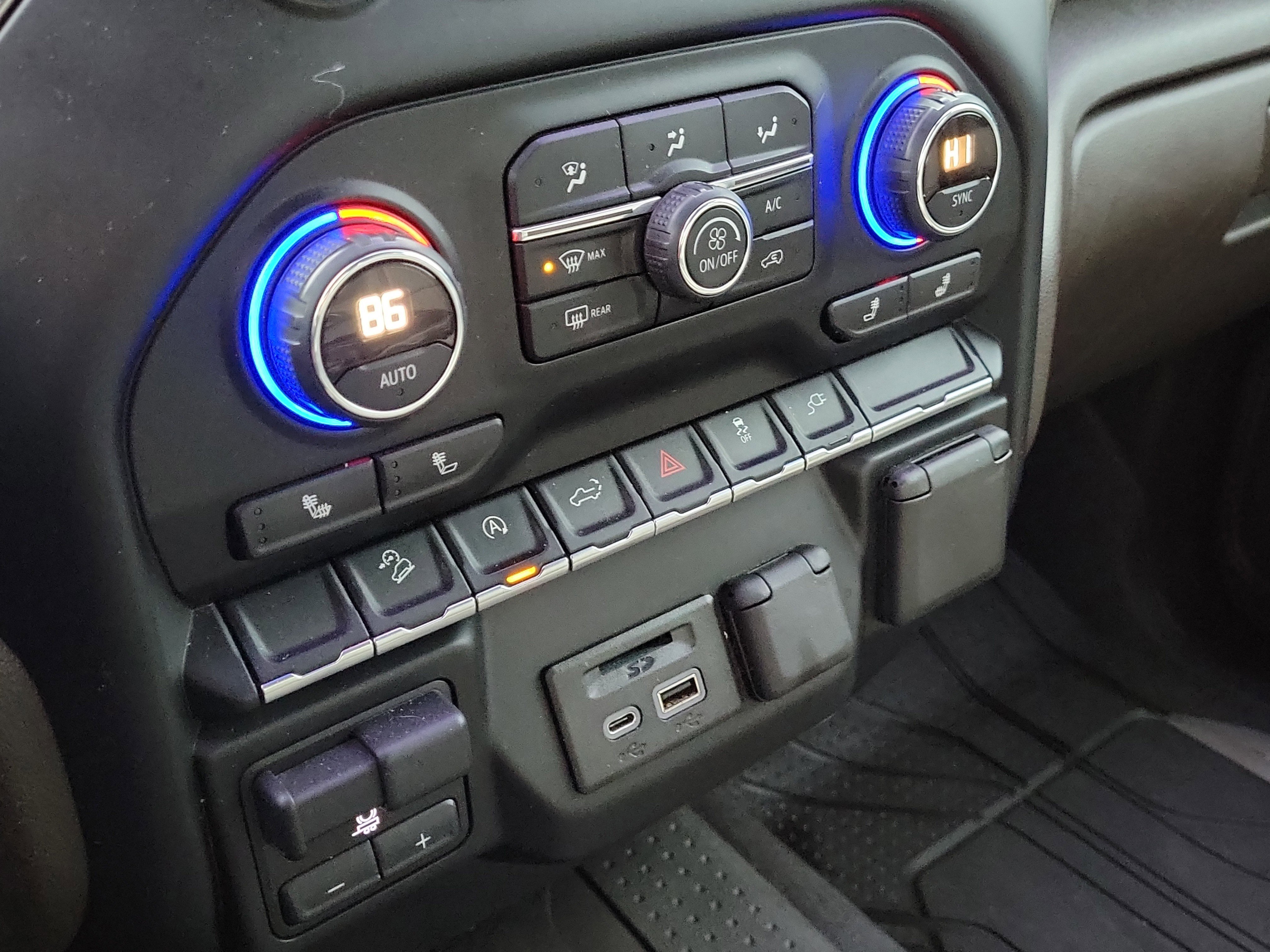 Used 2019 Chevrolet Silverado 1500 LT w/ All-Star Edition image 28