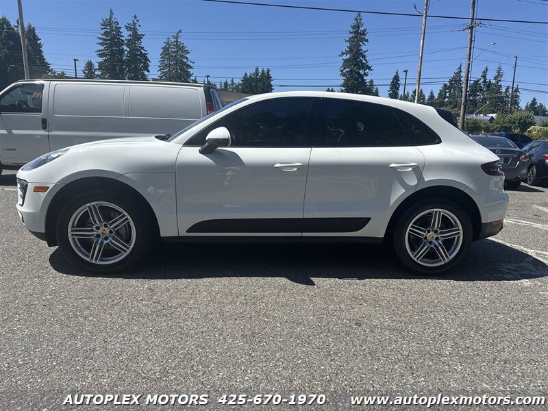 Used 2017 Porsche Macan AWD/4WD image 4